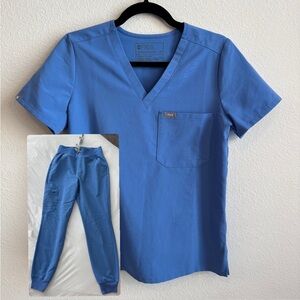 FIGS Ceil Blue Catarina One Pocket Scrub Top Zamora High waisted 2.0 jogger XS